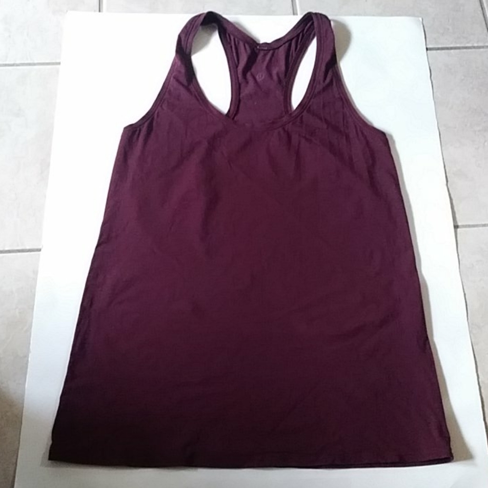 Lululemon tank